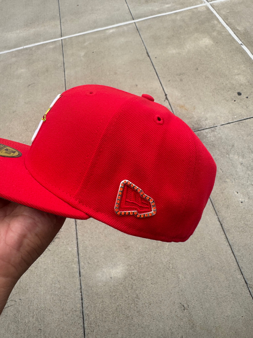 NE Boarder Pin (Red Diamonds)